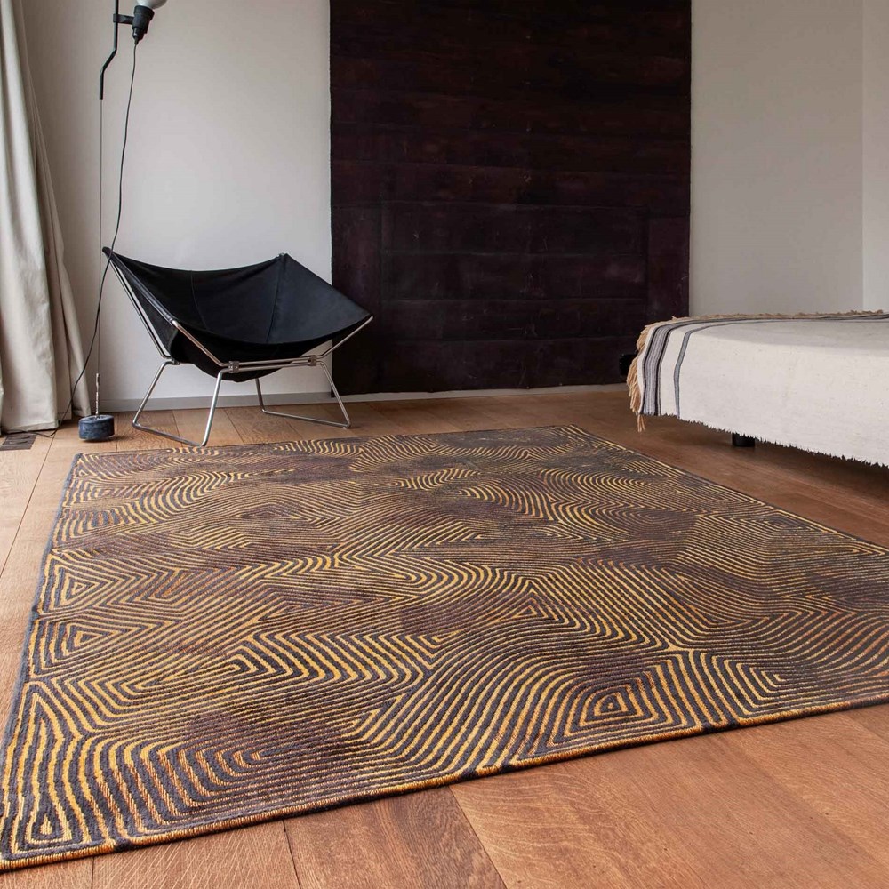 Meditation Coral Rug 9227 in Black Gold